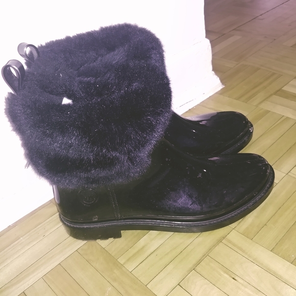 Boots - Picture 3 of 3